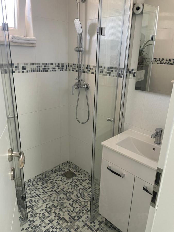 Apartments Villa Jelena Водице Екстер'єр фото