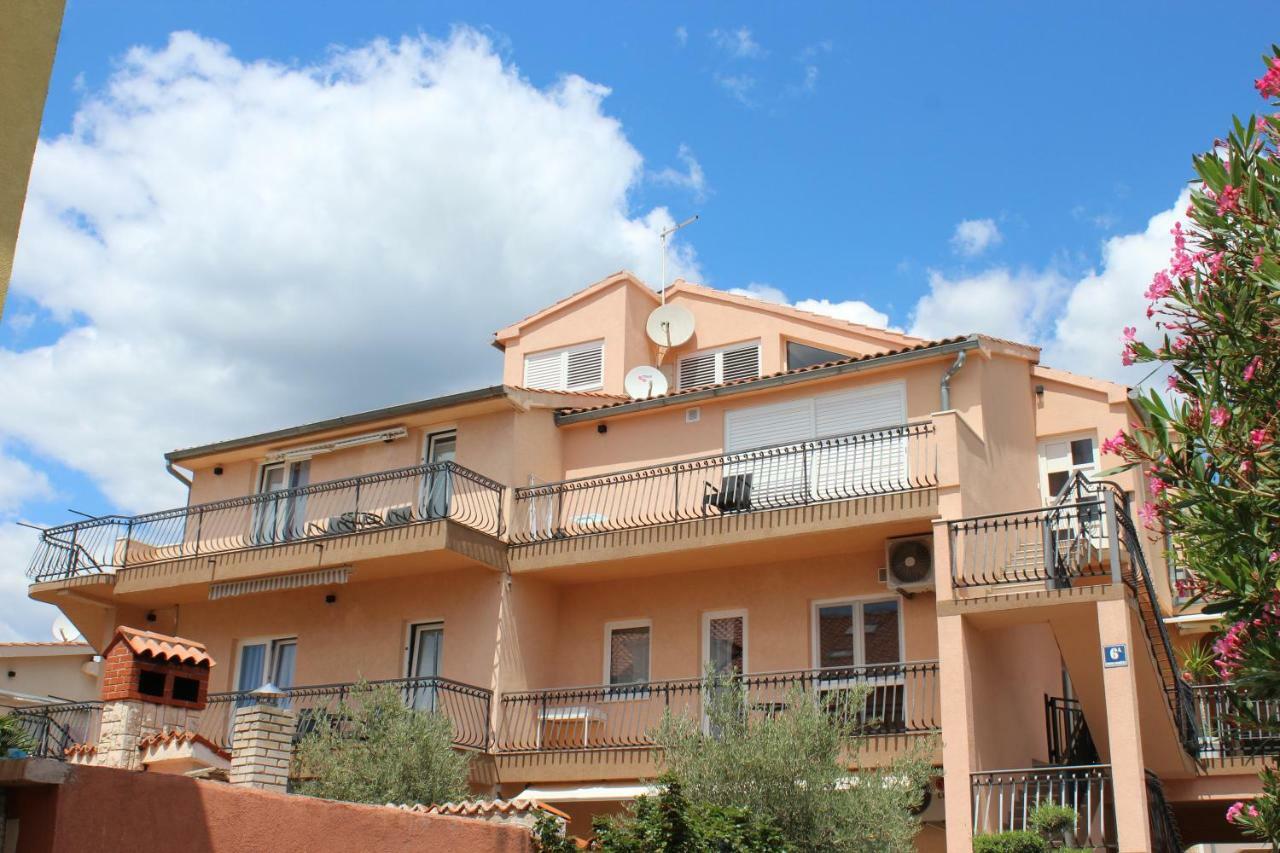 Apartments Villa Jelena Водице Екстер'єр фото