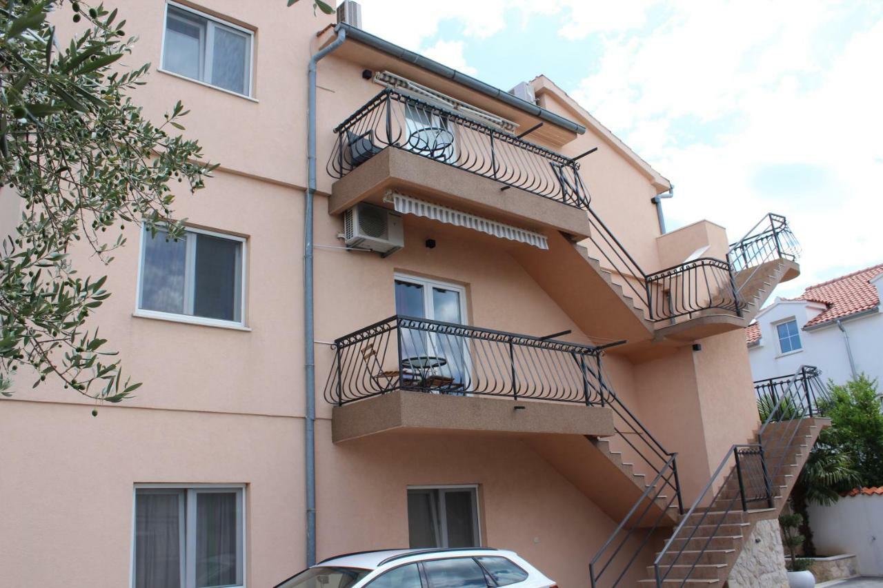 Apartments Villa Jelena Водице Екстер'єр фото